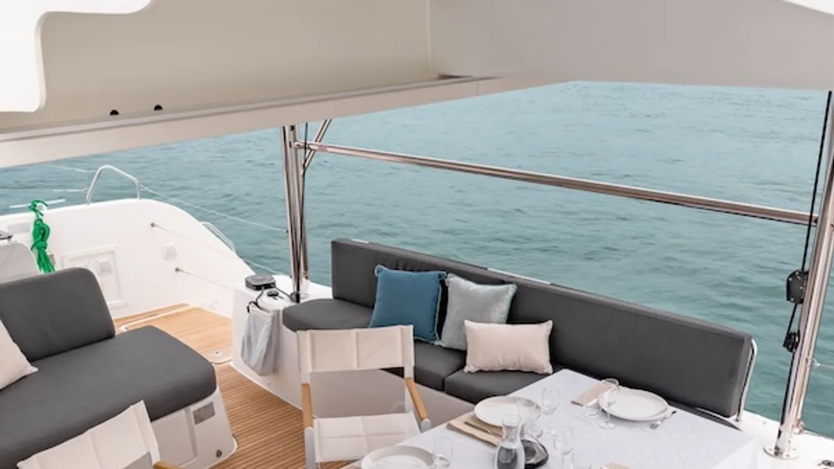 Lagoon catamaran rear deck with spacious cockpit