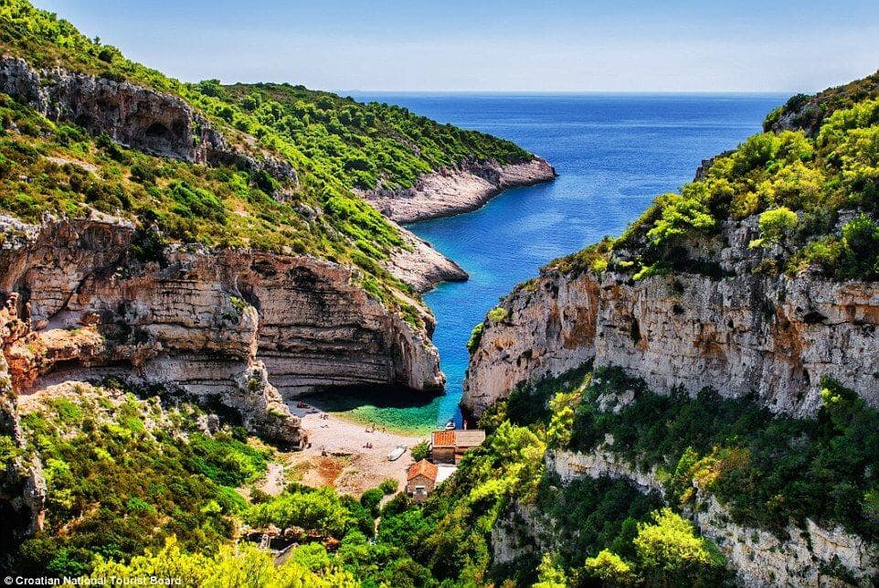 10 Must-See Places When Sailing in Croatia